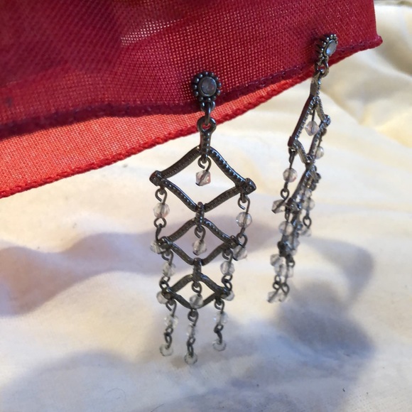 NWOT crystal drop post pierced earrings - Picture 2 of 7